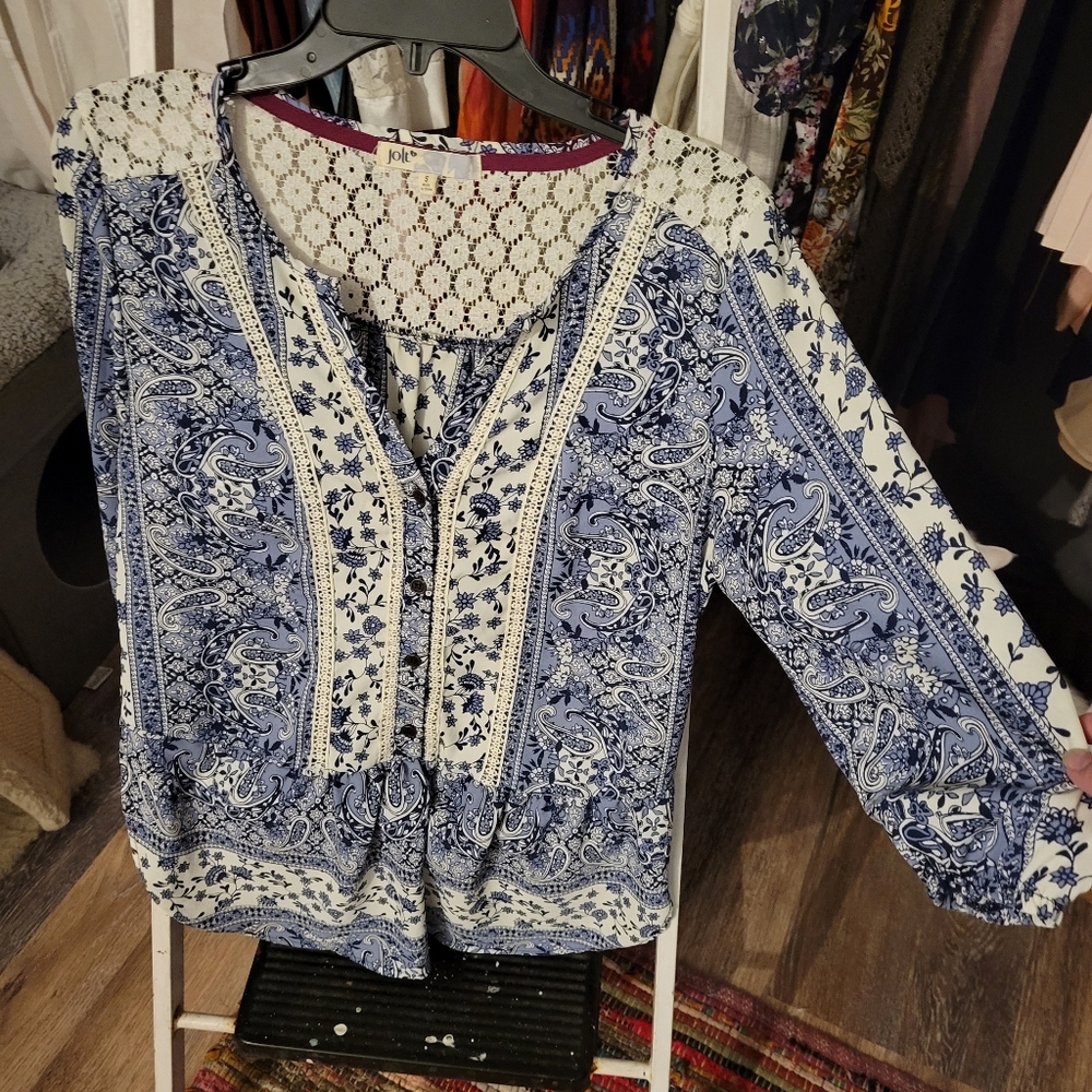 Blue paisley styled top